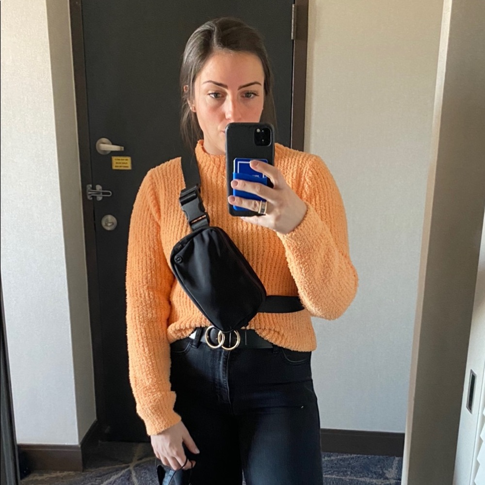 ZARA NEVER WORN SWEATER